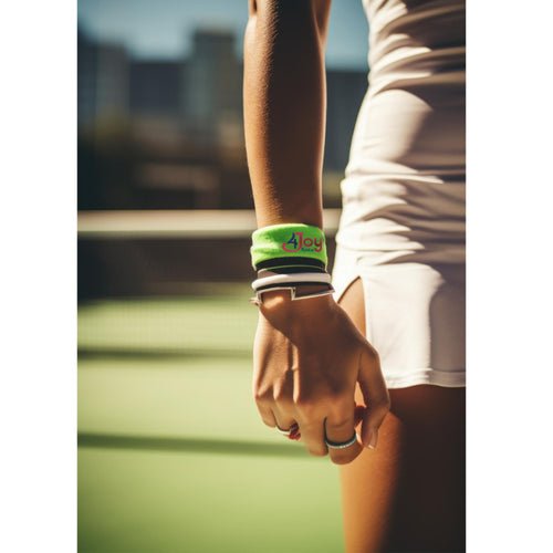 Why the 2-Handed Backhand is beneficial to your game. - 4Joy Paddles